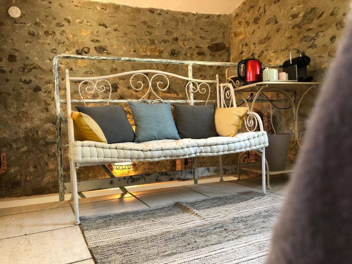 Chambre d'hôtes LOU PATACLET Charols Extérieur photo