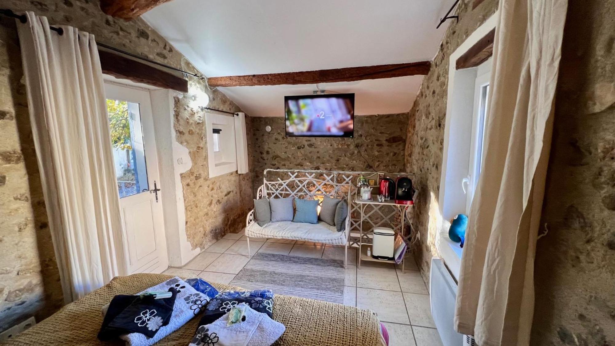 Chambre d'hôtes LOU PATACLET Charols Extérieur photo